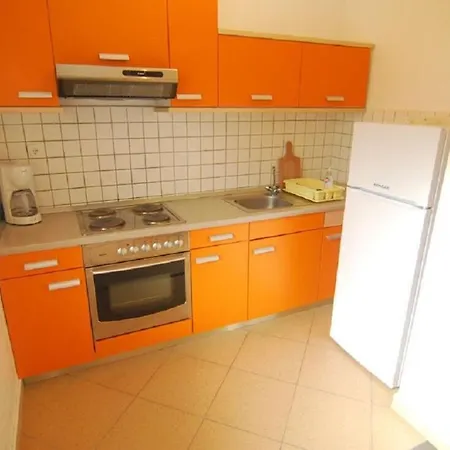 Bela1 * Trogir